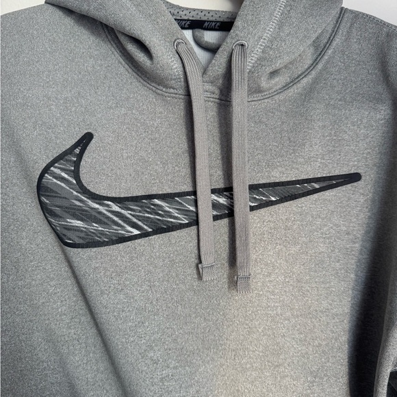 Nike Heather Gray therma-fit Hoodie - Picture 3 of 5